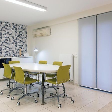 Spacious Fully Equipped 3Bd 2Bath Apt In The Heart Of City With Balconies Ac And Fast Wifi #1 Ираклион Экстерьер фото